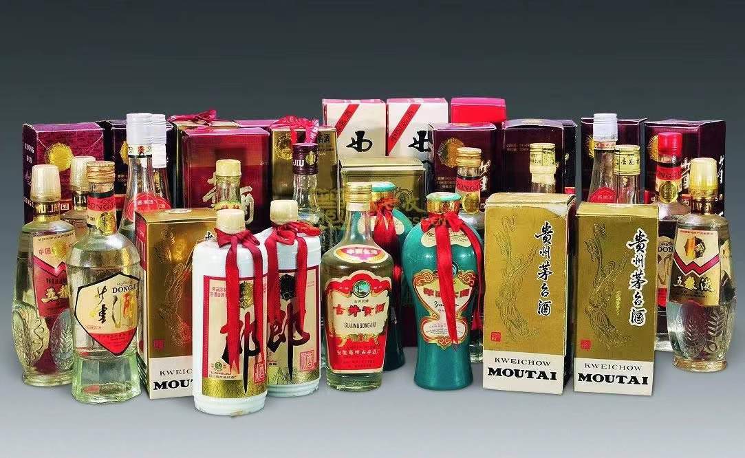 瓦房店名酒回收